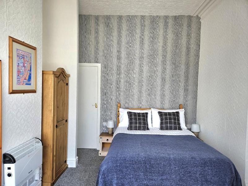 Superior Double Room image 1