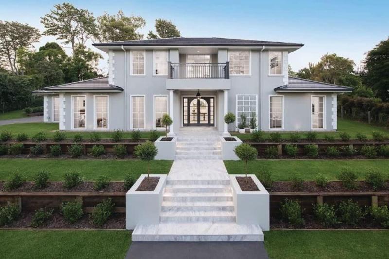 Enchanting Country Manor in Maleny Images