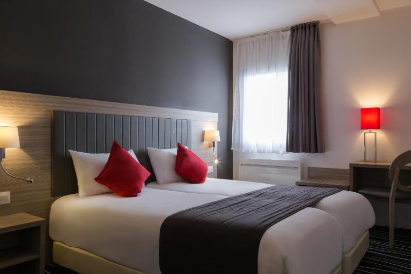 Double or Twin Room image 1