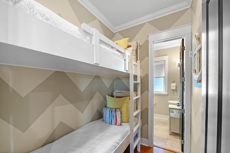 Sugar Beach Cottage - image 31