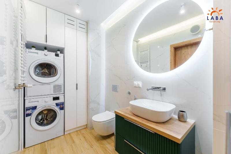 LABA Kołobrzeg Apartamenty Kasprowicza 20 Parking Basen Fitness Bawialnia w CENIE Parkplatz Schwimmbad Fitness Spielzimmer im PREIS - image 10