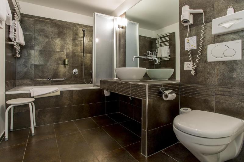 Superior Double or Twin Room image 2