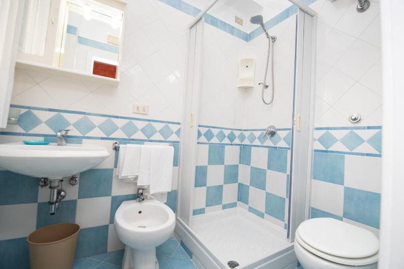 Standard Double Room image 2