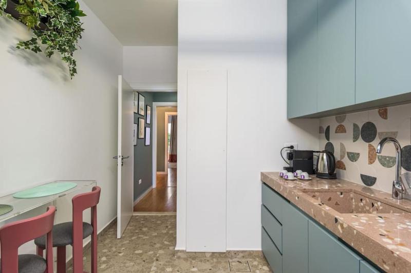 Perla's 2-BR Apt in Mar Mikhael - image 11