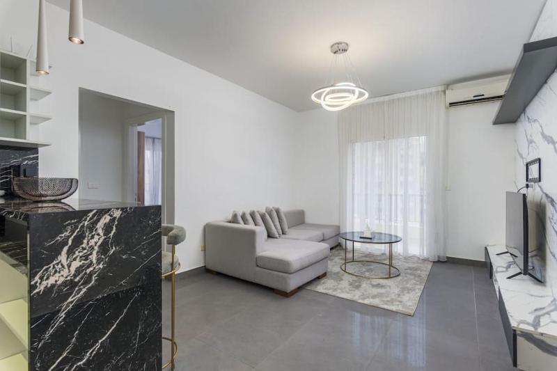 Luna 2-BR in Mar Mikhael - image 5