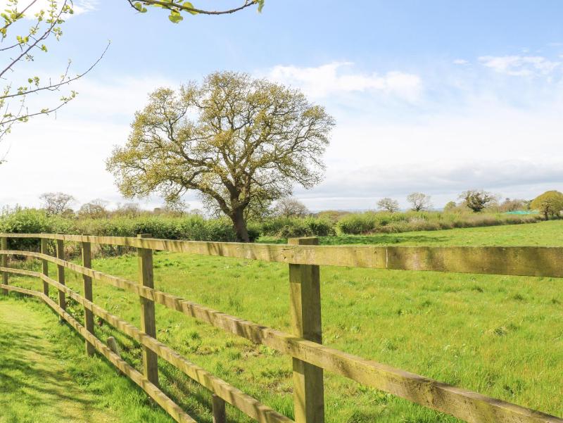 Poplar Farm Studio - image 21