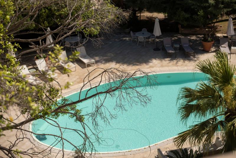 Double Room with Terrace image 4