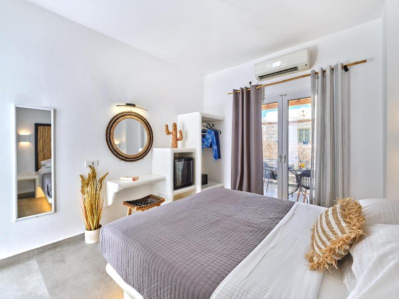 Superior Double Room image 4