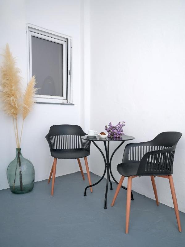 Superior Triple Room image 3