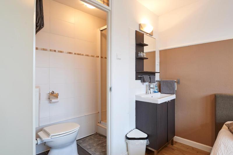Double/Twin Room image 3