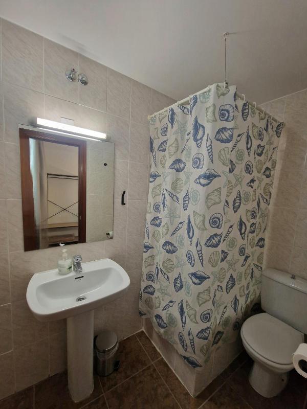 Single Room image 4