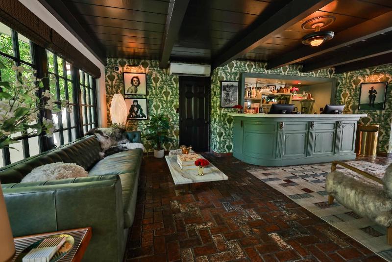 Villa Royale Inn - image 17