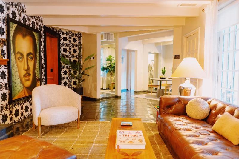Villa Royale Inn - image 13