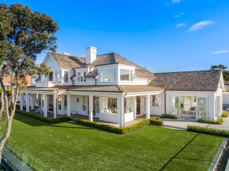 Hampton on View Luxury Clifftop in Campbells Bay - image 4