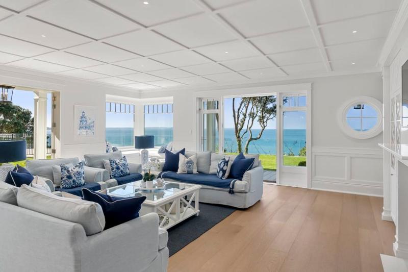 Hampton on View Luxury Clifftop in Campbells Bay - image 3