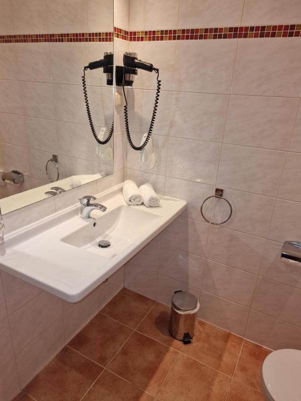 Double Room with Balcony image 1