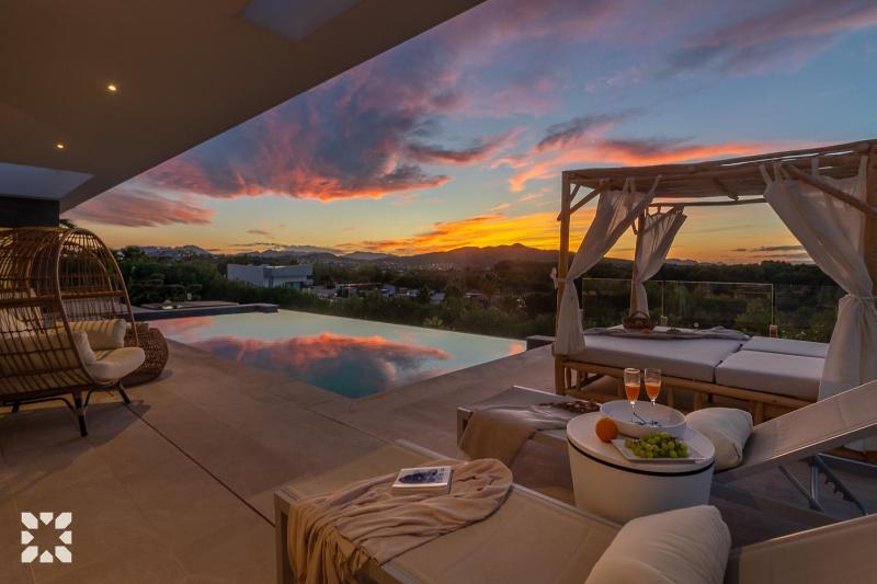Villa Philia by Abahana Villas - image 25