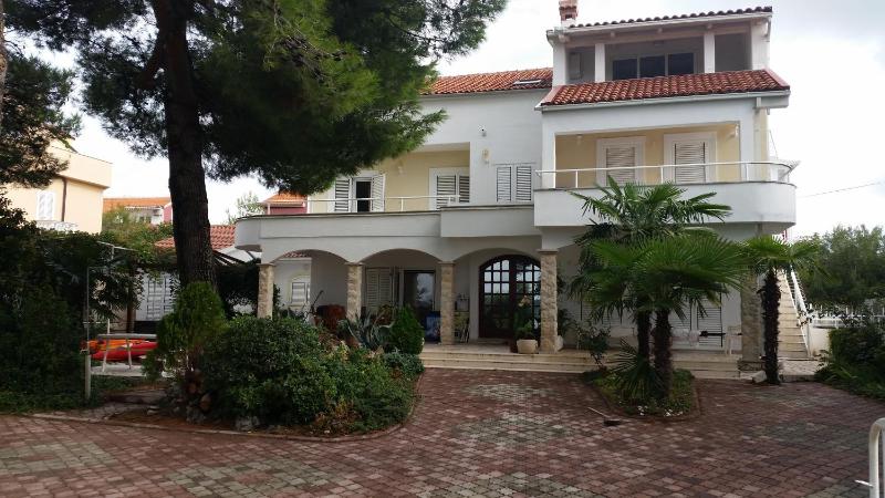Apartments Little Castle - image 12