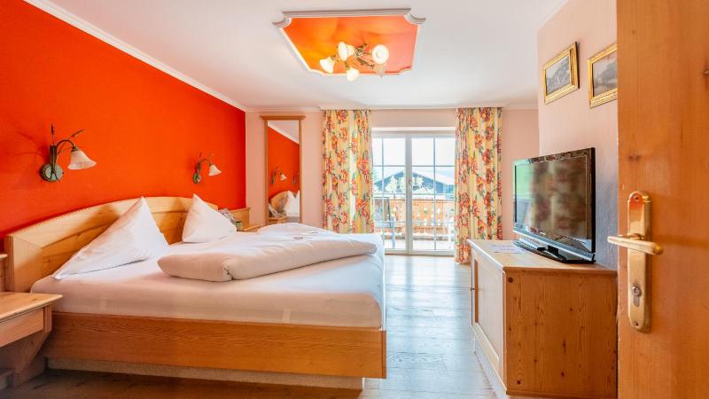 Double Room with Balcony image 1