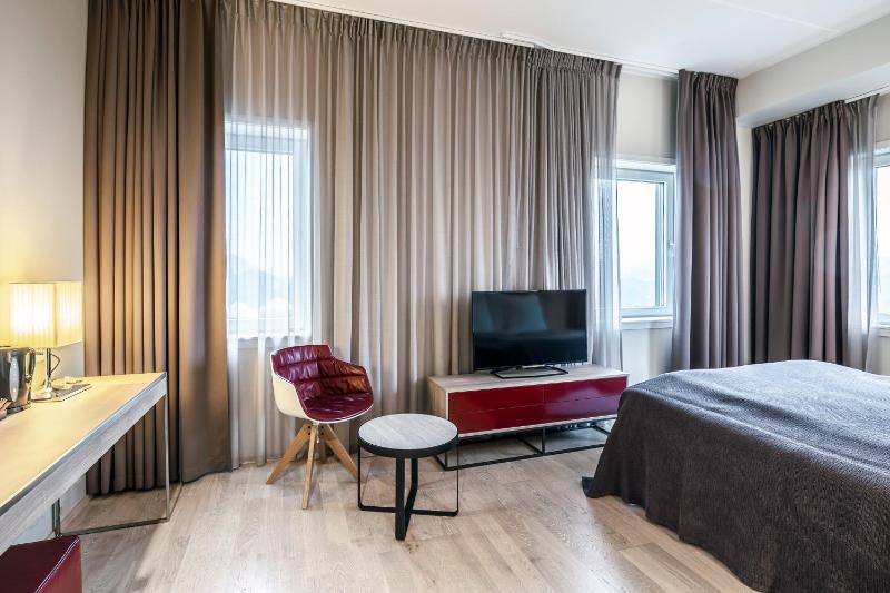Superior Double Room image 4