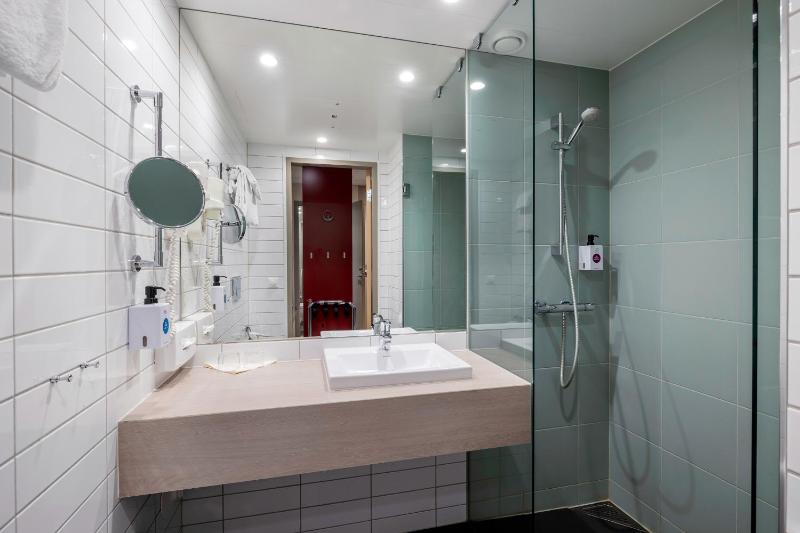 Superior Double Room image 3