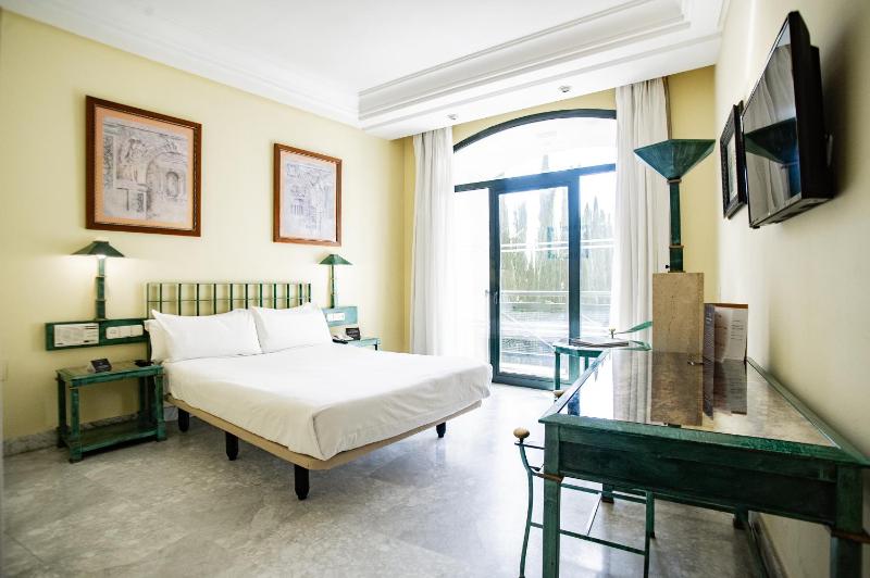 Double Room - Disability Access image 1