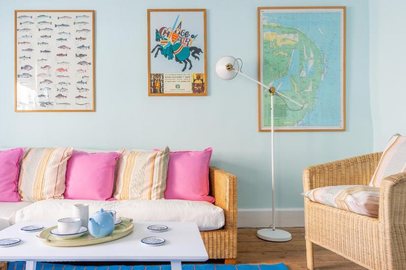 Marine Cottage - image 13