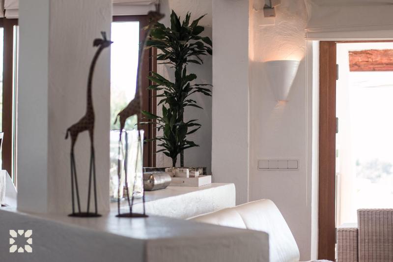 Villa Mistral by Abahana Villas - image 15