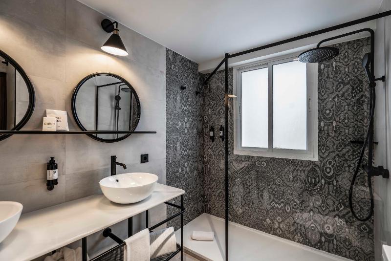 Junior Suite image 1