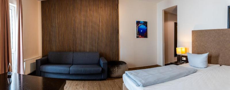 Comfort Double Room image 3