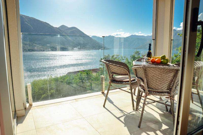 Sea view apartment for 4 Images