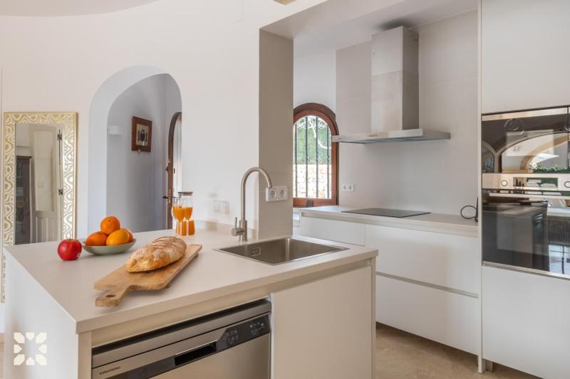 Villa Tabarca by Abahana Villas - image 15
