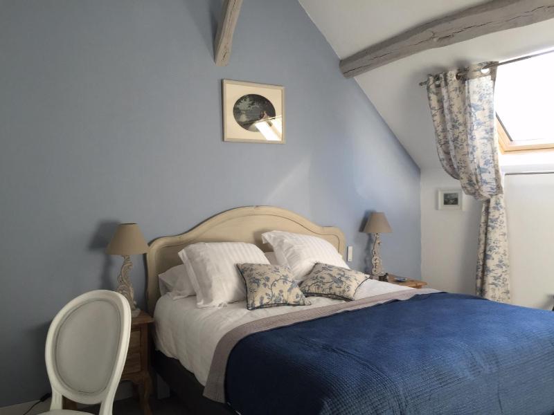 Double Room image 2