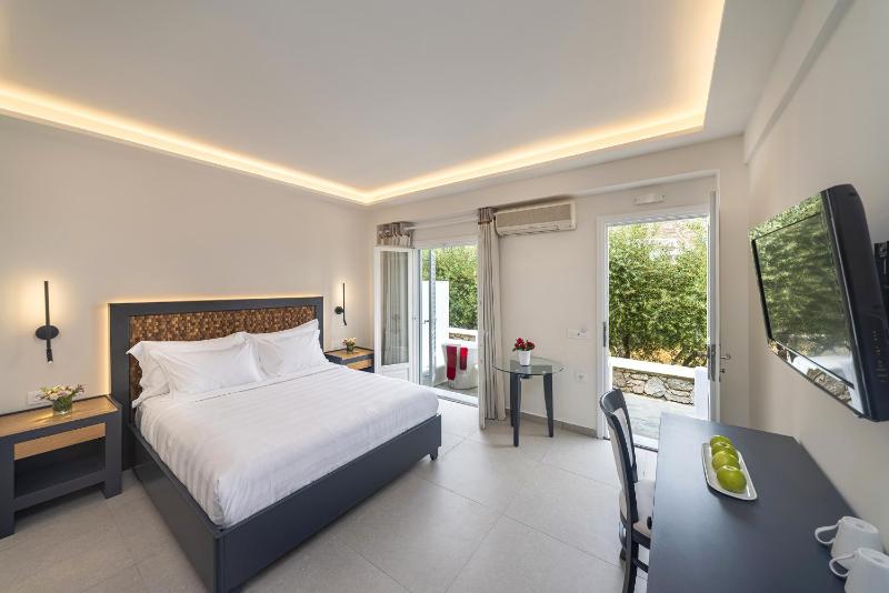 Standard Double Room (Adjacent Building) image 1