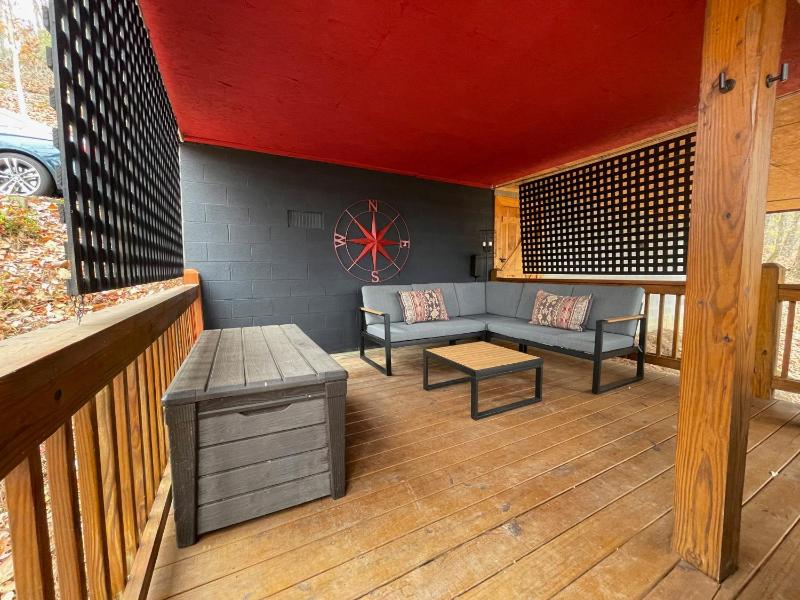 Red Roof Zen - image 21