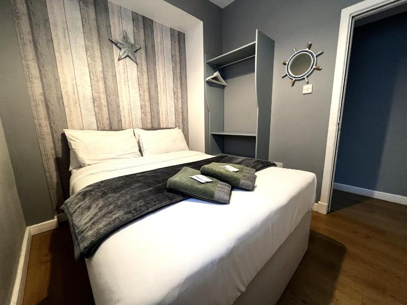 Deluxe Apartment image 3