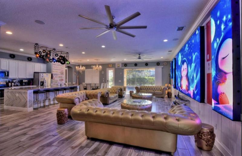 Beyond Imagination 14 Bedroom Dream Getaway - image 40