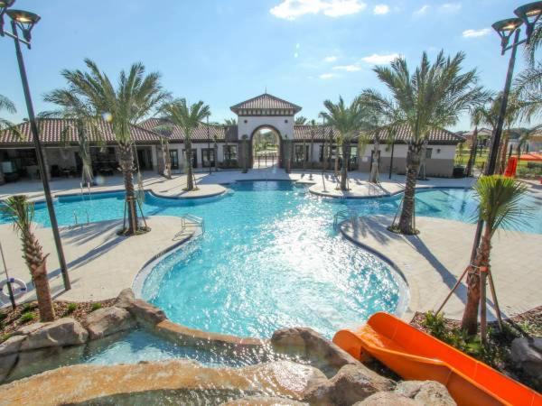 Beyond Imagination 14 Bedroom Dream Getaway - image 14