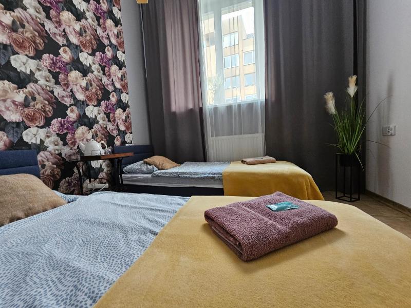 Small Double Room image 4