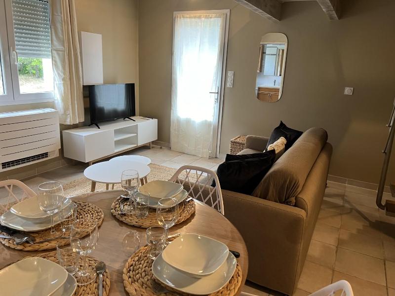 Standard Apartment image 1