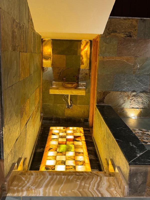 Almas Pyramids View Hotel - image 7