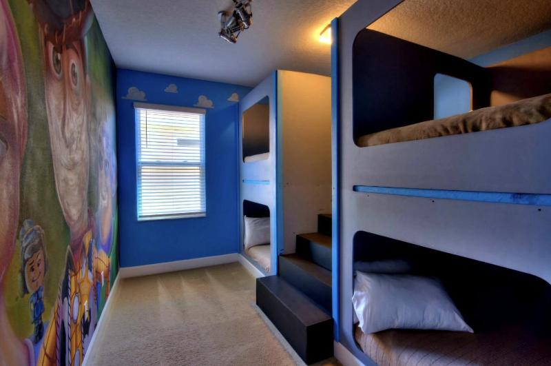 Luxury Infinity & Bowling Villa 14BD Theater Games Pool & Spa - image 33