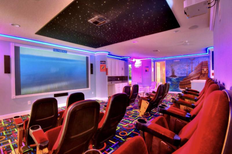 NEW! 14BR Bowling Villa Heated Pool Theater & Game Room - image 4