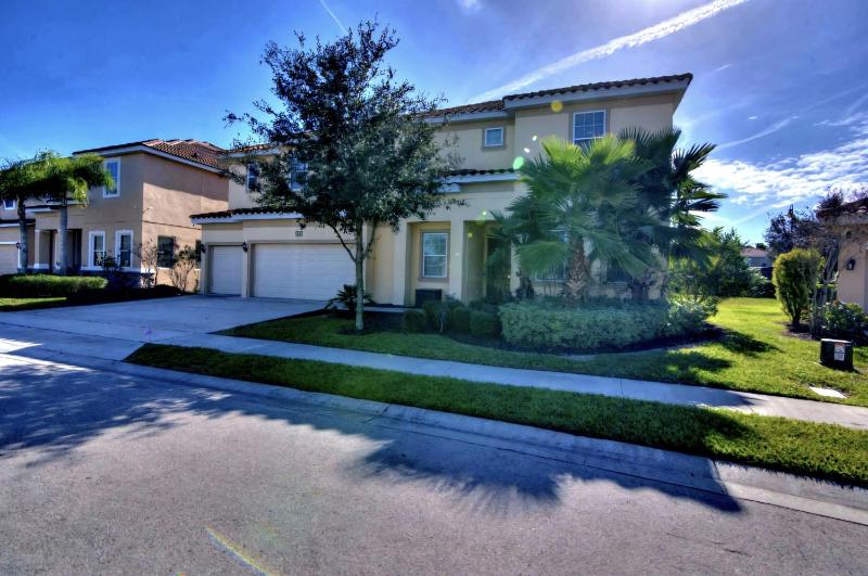 NEW! 14BR Bowling Villa Heated Pool Theater & Game Room - image 38