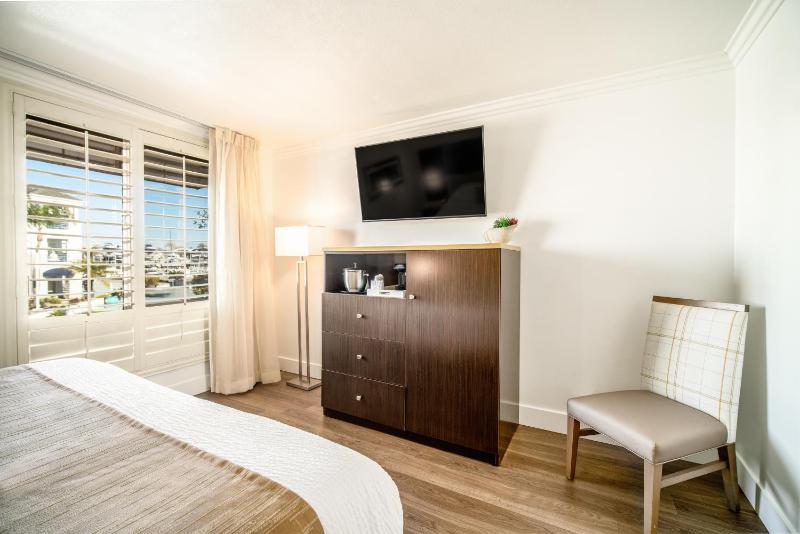 Little Inn By The Bay Newport Beach Hotel - image 21