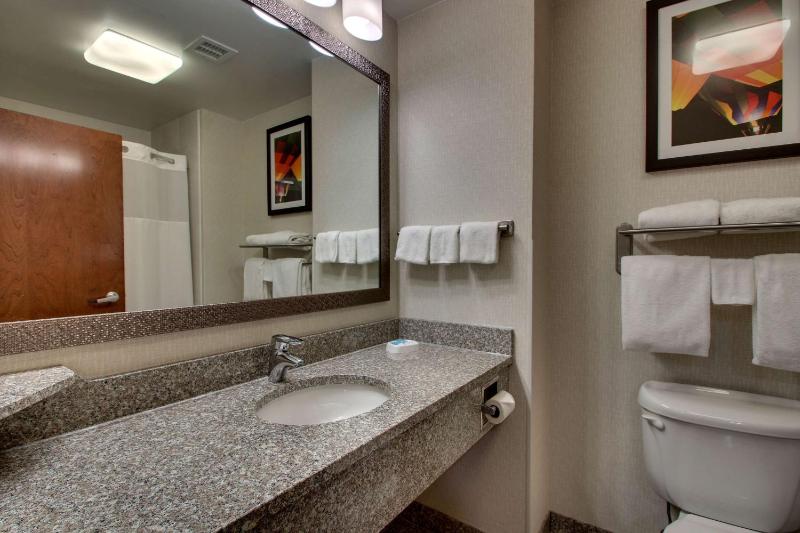 King Suite with Sofa Bed image 4