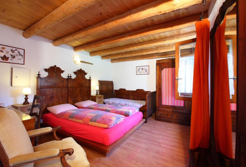 Triple Room image 3