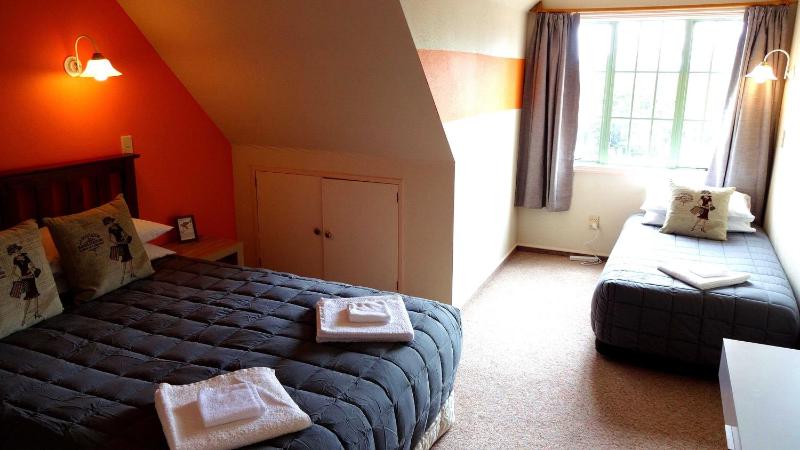 Comfort Four Bedroom Apartment with Hot Tub