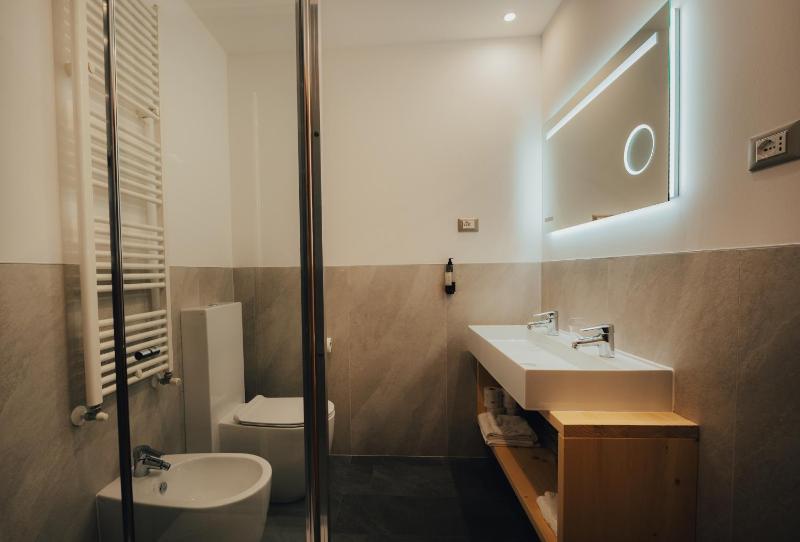 Standard Room image 1