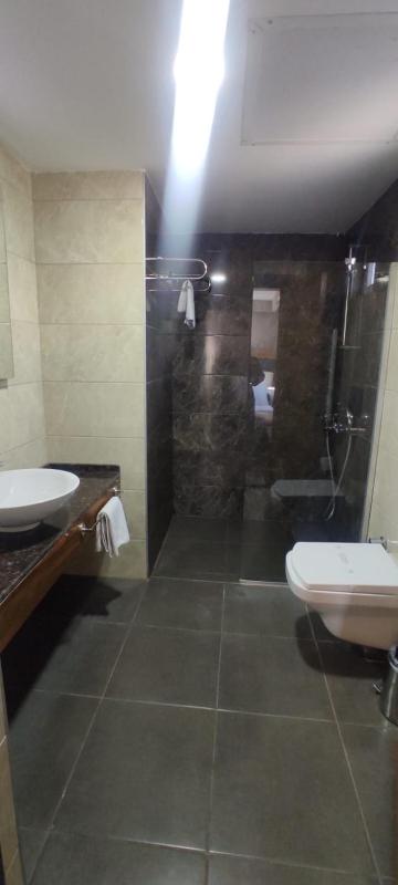 Standard Quadruple Room image 2